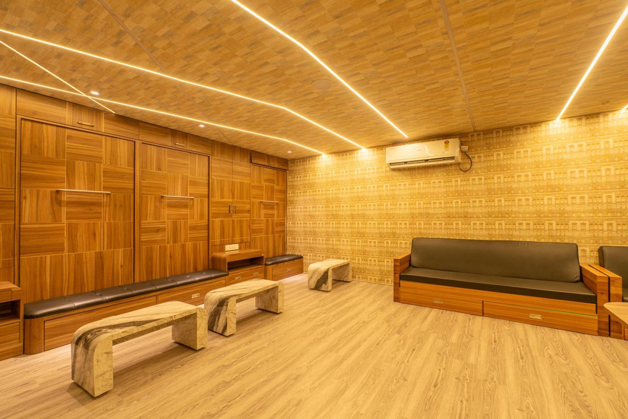 Hotel Seasons Koramangala Bangalore